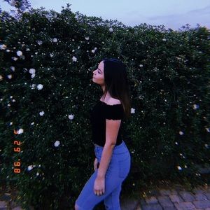 Meet your Posher, Alyssa